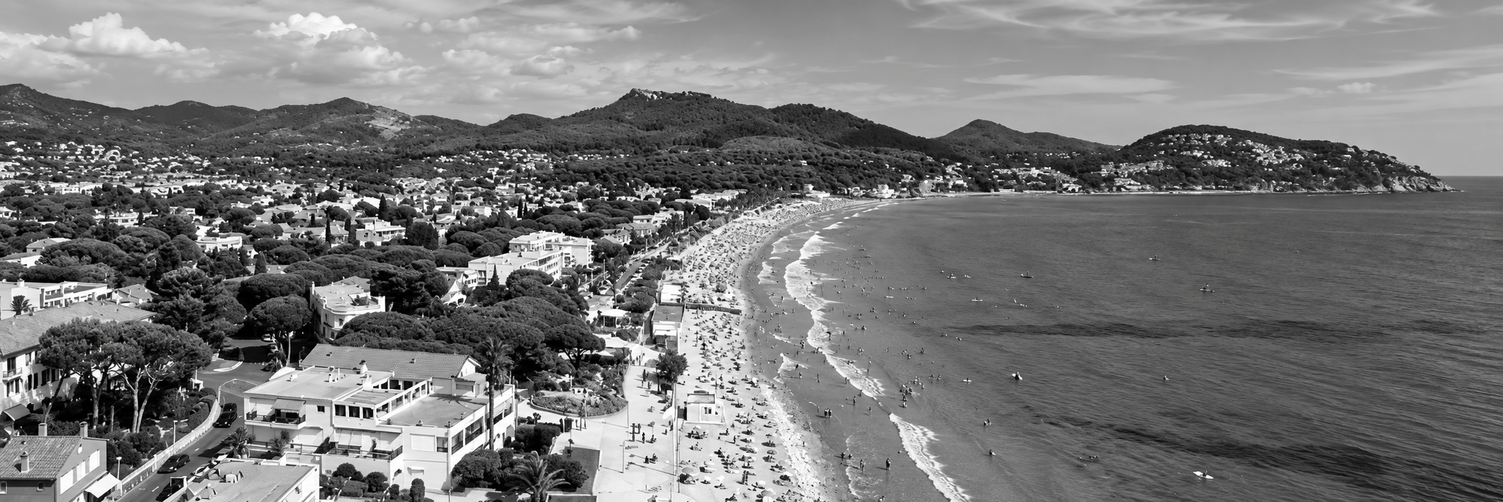 Vue panoramique de Saint-Cyr-sur-Mer et des Lecques pour service VTC