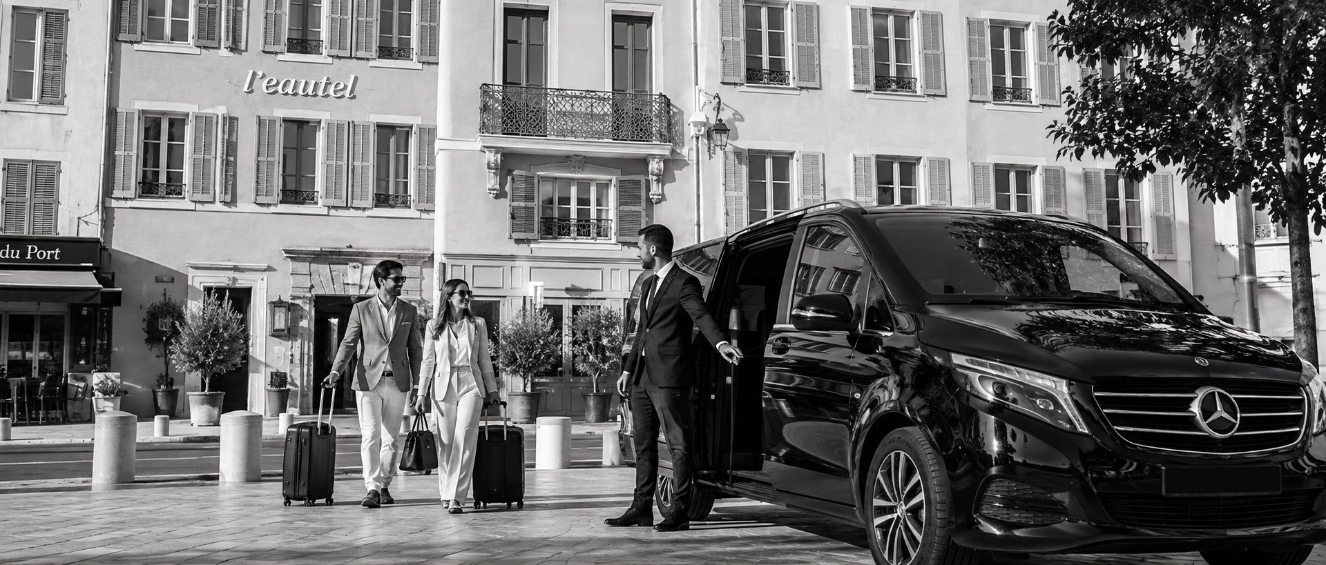 Chauffeur privé à L'Eautel Toulon Port avec prise en charge des passagers et bagages